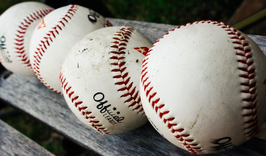 小中学生向け】硬式ボールと軟式ボールの大きさや重さの違いを知ろう | けんにぃ野球ノート